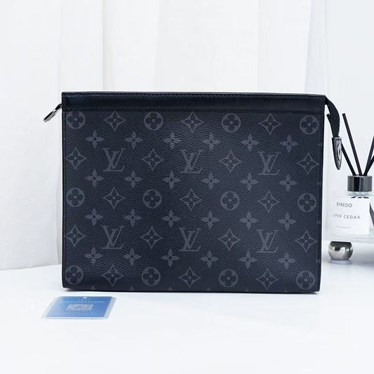 Clutch Urbano Monograma 016
