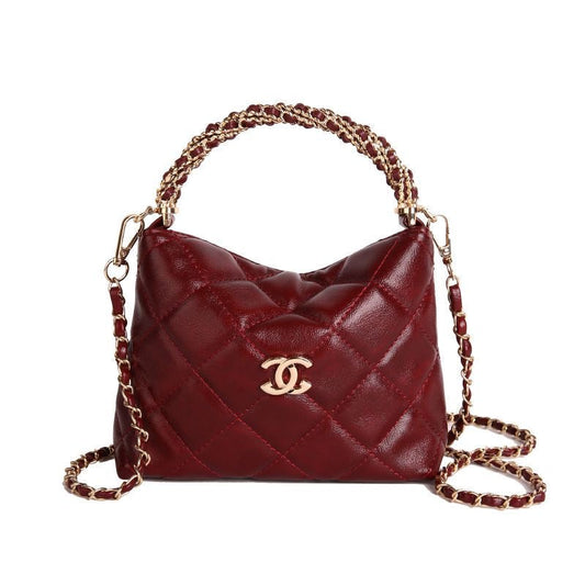 Cloud-Tasche mit gesteppter Kette – strukturierte Umhängetasche mit verstellbarem Riemen