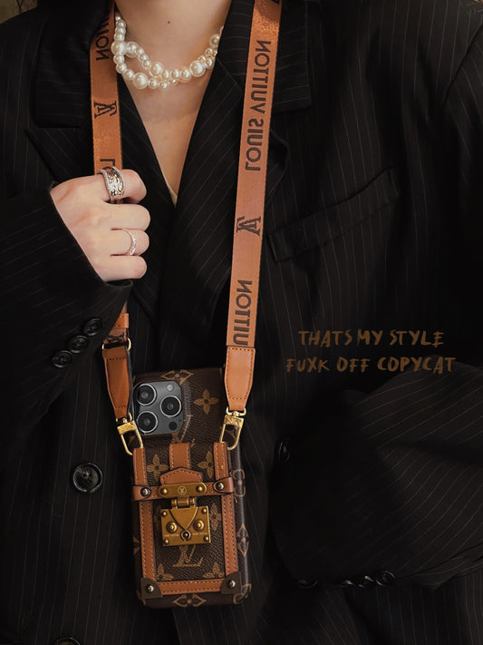 Lou Card Holder Chain iPhone etui