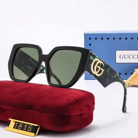 SONNENBRILLE MIT QUADRATISCHEM RAHMEN, 1815