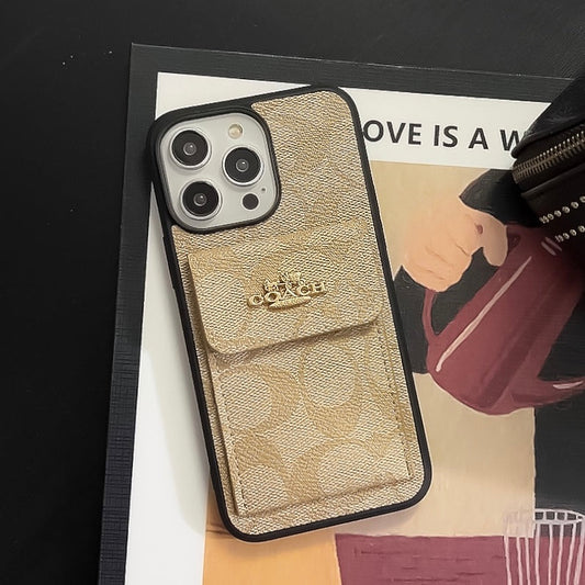 Capa Coach para iPhone com porta-cartões e carteira café -SZK240425