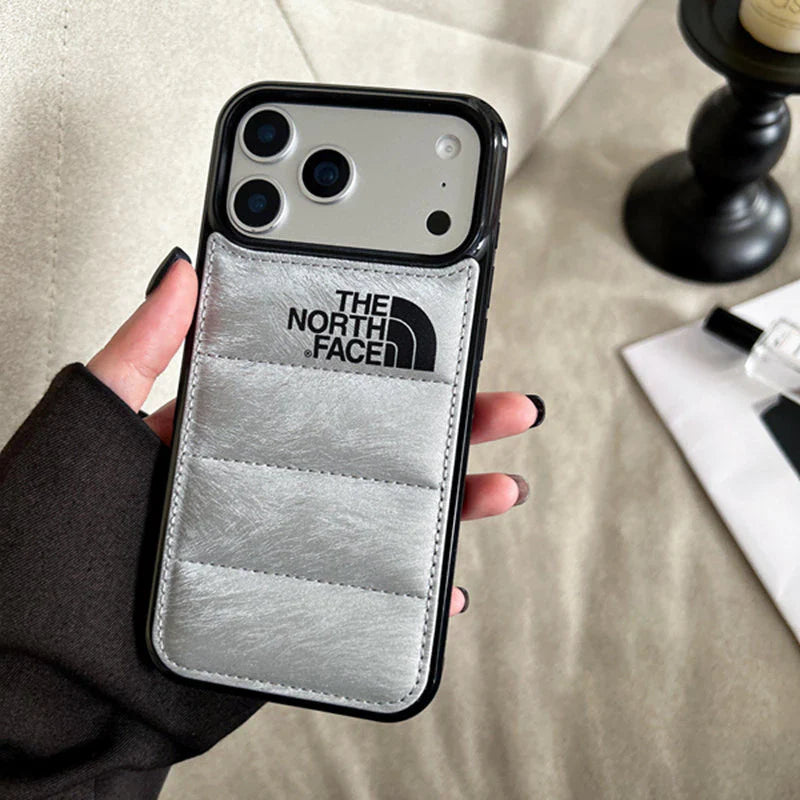 Capa para iPhone em camurça North Puffer