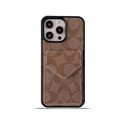 Capa Coach para iPhone com porta-cartões e alça marrom claro -SJ240513