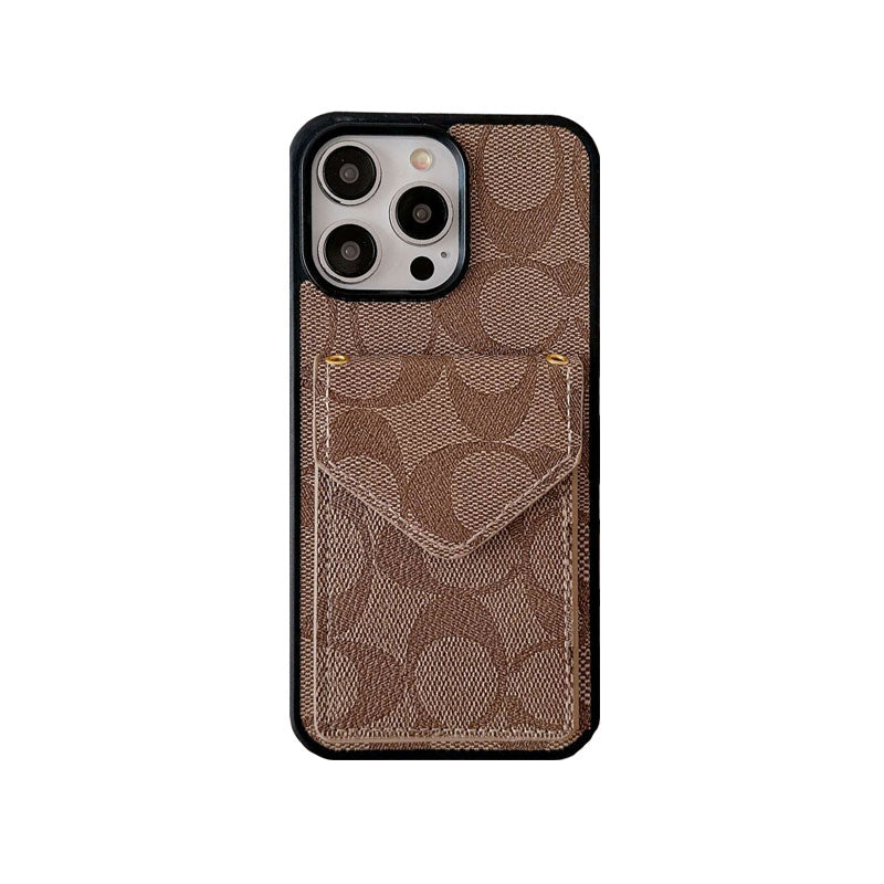 Capa Coach para iPhone com porta-cartões e alça marrom escuro -SJ240513