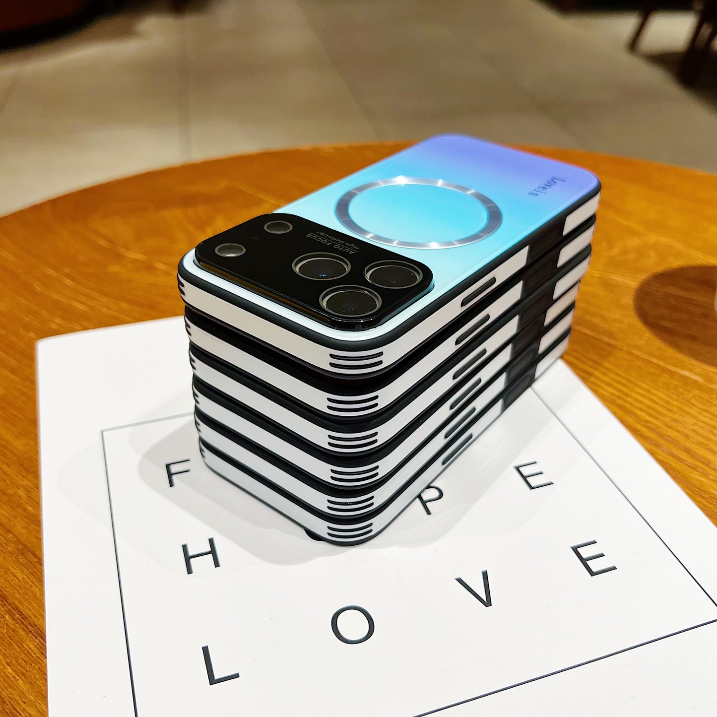 Capa de telefone gradiente magnético MagSafe com proteção de lente