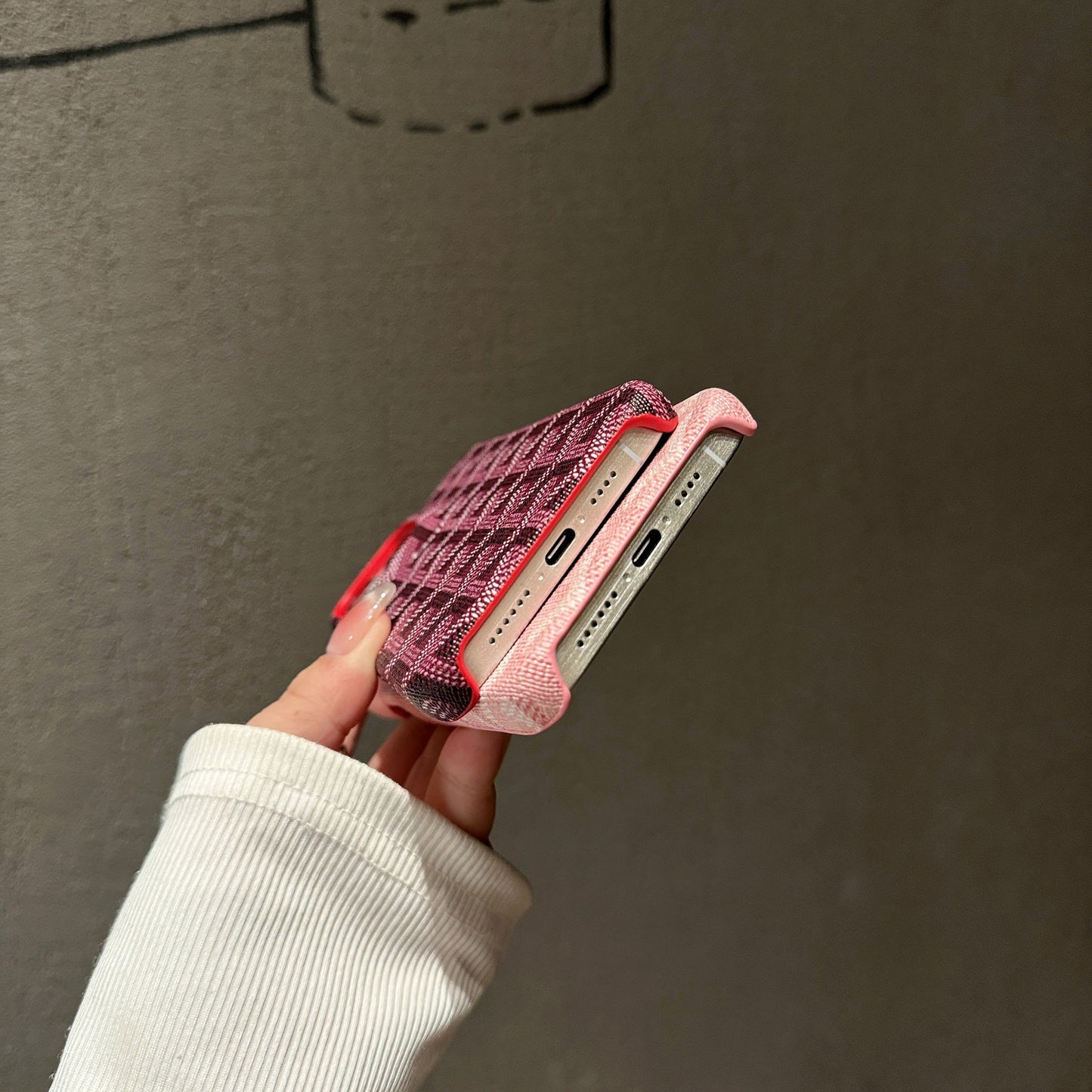 Barevné pouzdro na iPhone Goya