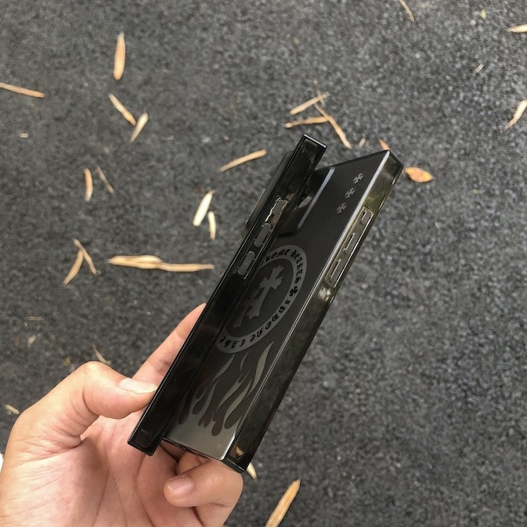 Crosses & Flames  Magsafe iPhone Case