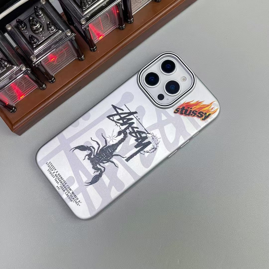 스트리트 아머 스트리트웨어 MagSafe iPhone 케이스