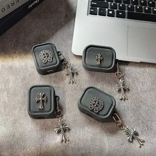 Cross Design AirPod-fodral med berlock