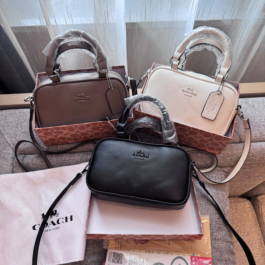 優雅皮革手袋：輕奢氣息