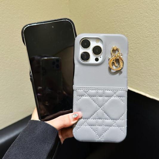 CD-nahkainen iPhone-kotelo