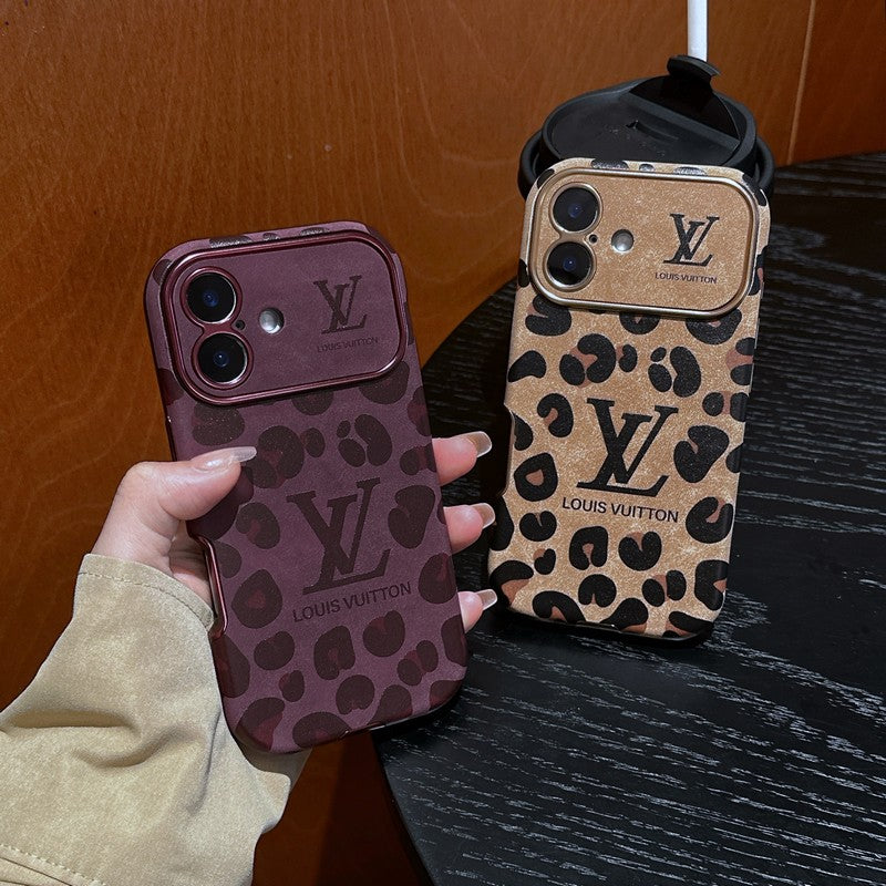 Lou Brown & Etui na iPhone'a ze skóry w kolorze fioletowym