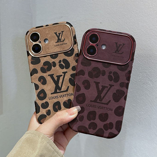 Lou Brown & Etui na iPhone'a ze skóry w kolorze fioletowym