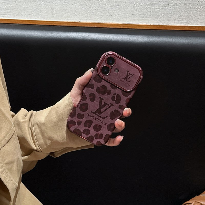 Lou Brown & Etui na iPhone'a ze skóry w kolorze fioletowym