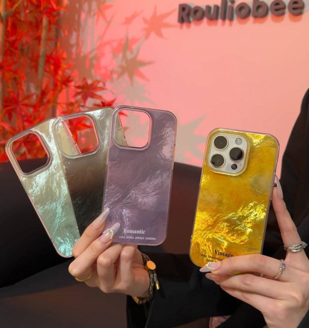 Glacier Blur Shell iPhone 케이스 – INS 스타일 무지개 빛깔의 디자인