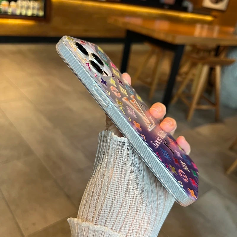 Iridescent Dreams – 홀로그램 LV에서 영감을 받은 iPhone 케이스