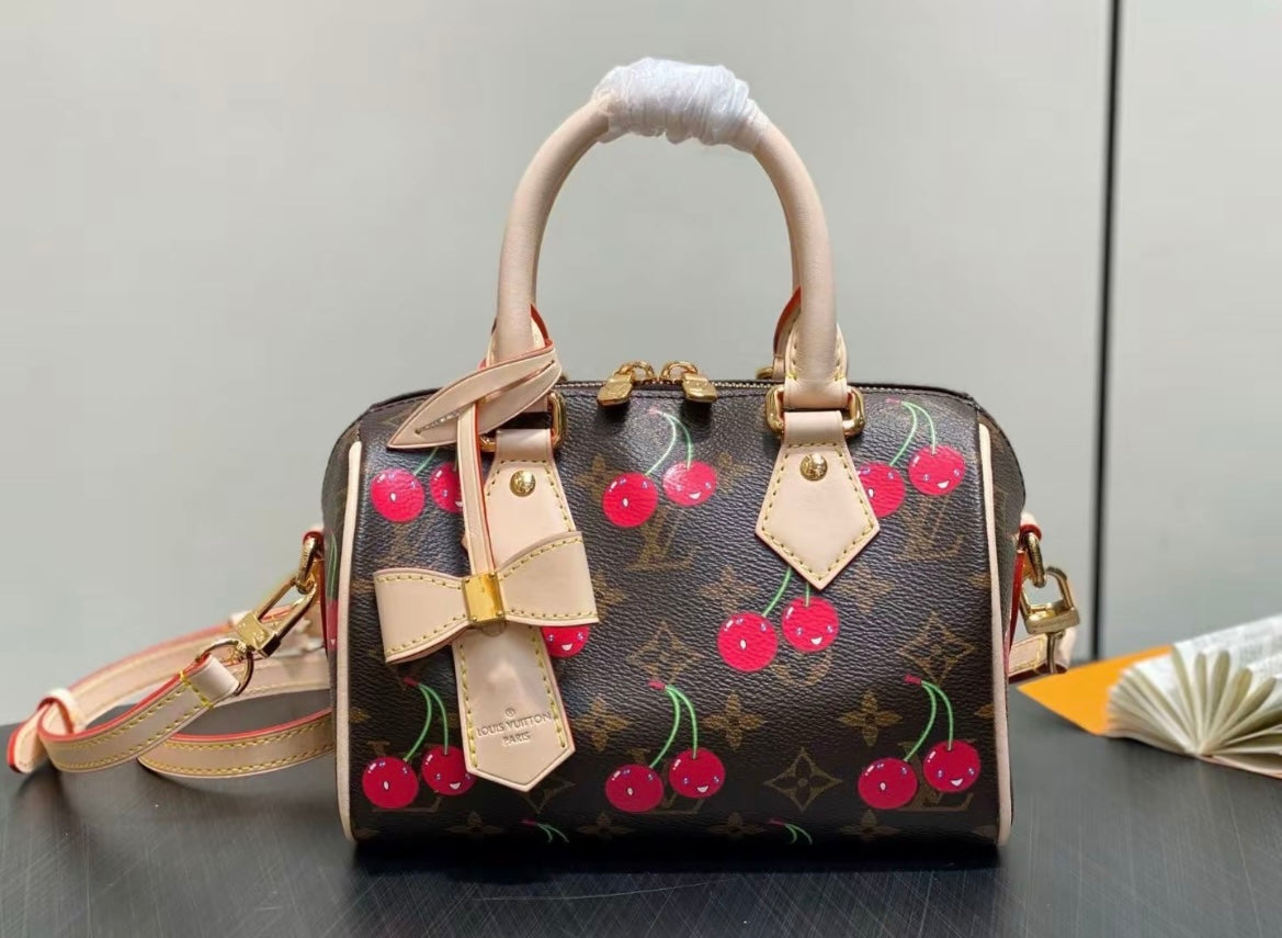 🌟 Chaveiro L-Cherry: Fofura + Luxo, Tudo em Um 🍒✨