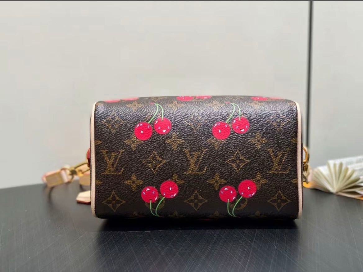 🌟 Chaveiro L-Cherry: Fofura + Luxo, Tudo em Um 🍒✨