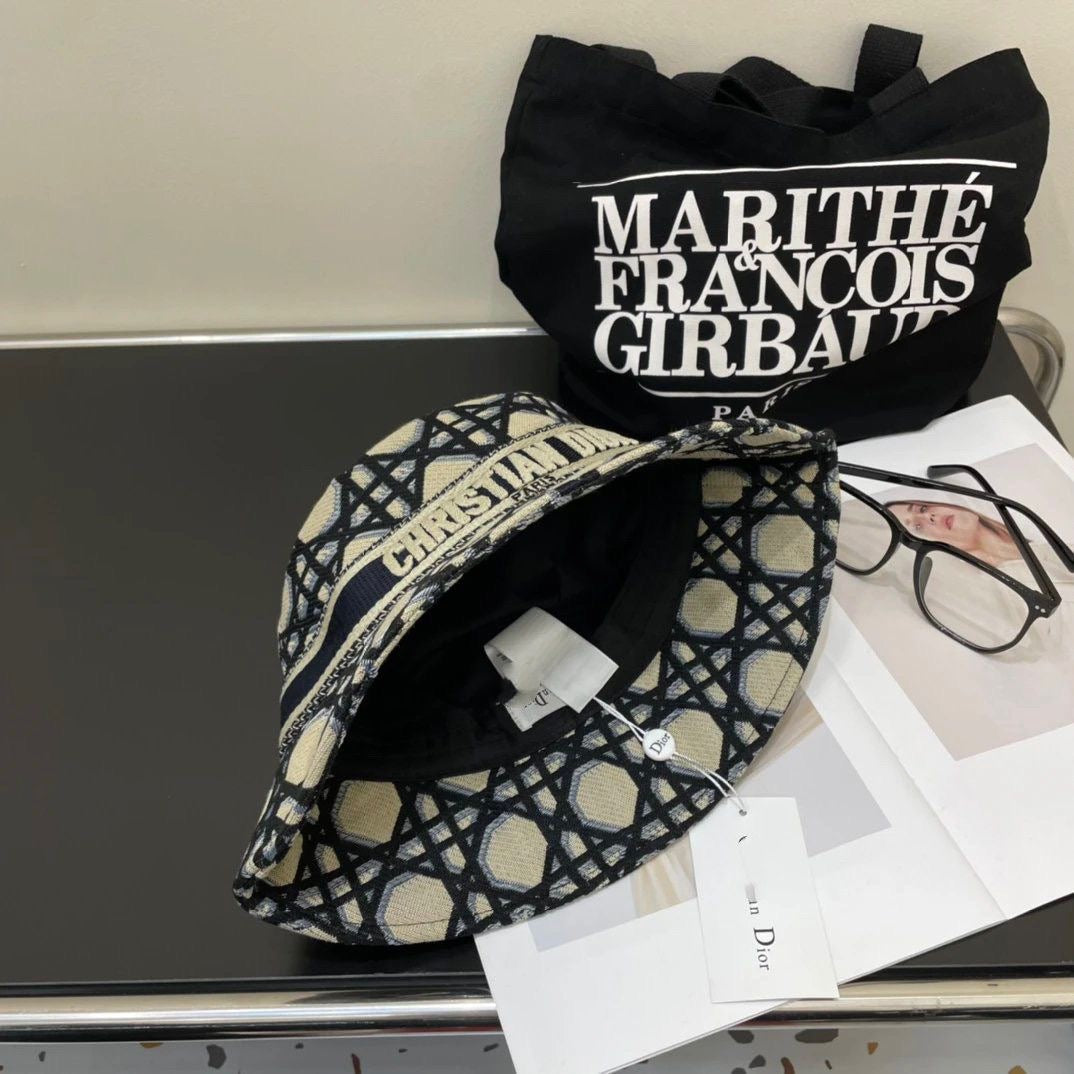 Klassieke luxe hoed 09