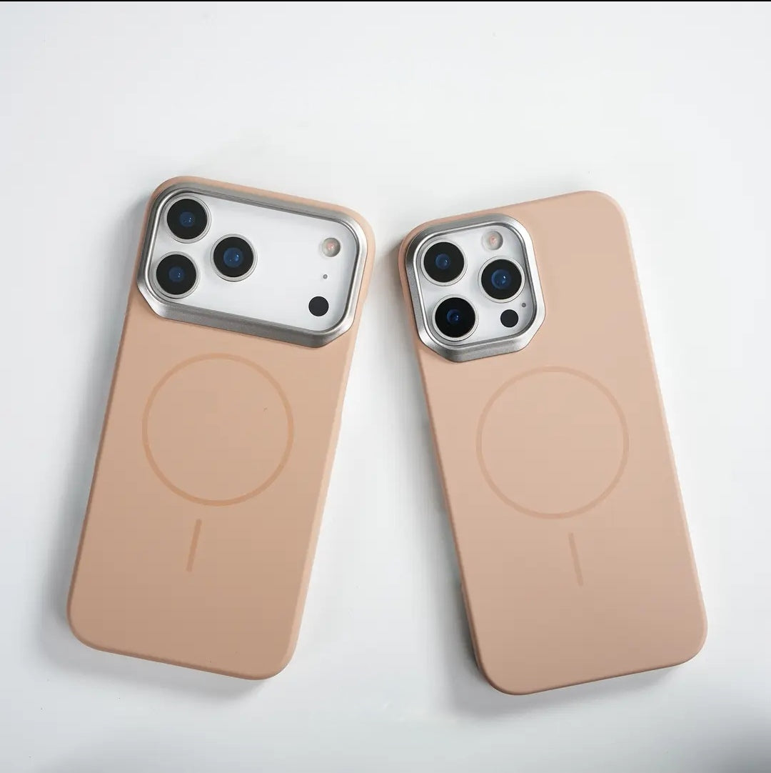 新款薄裸感磁性手機殼 08