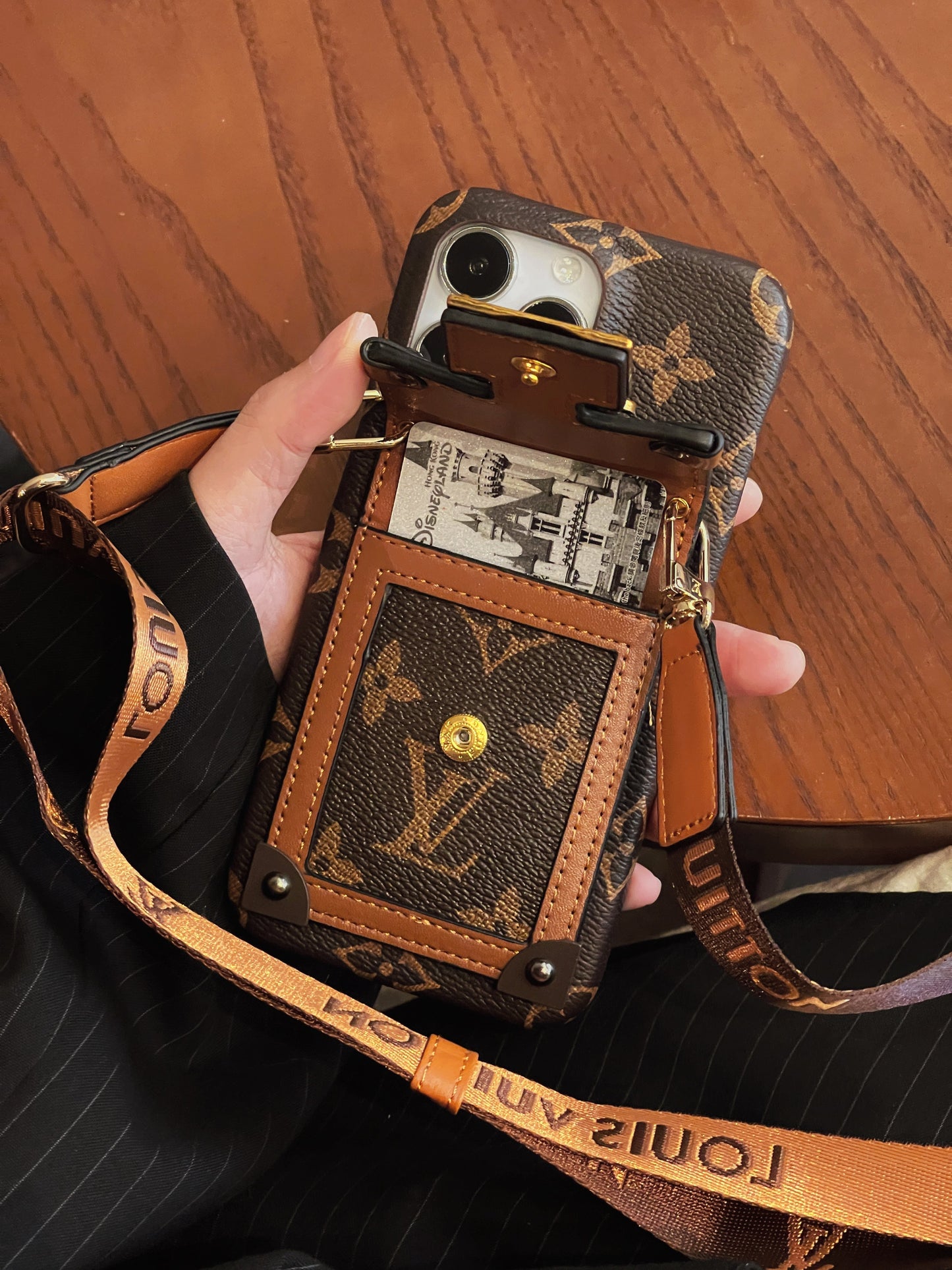 Lou Card Holder Chain iPhone etui