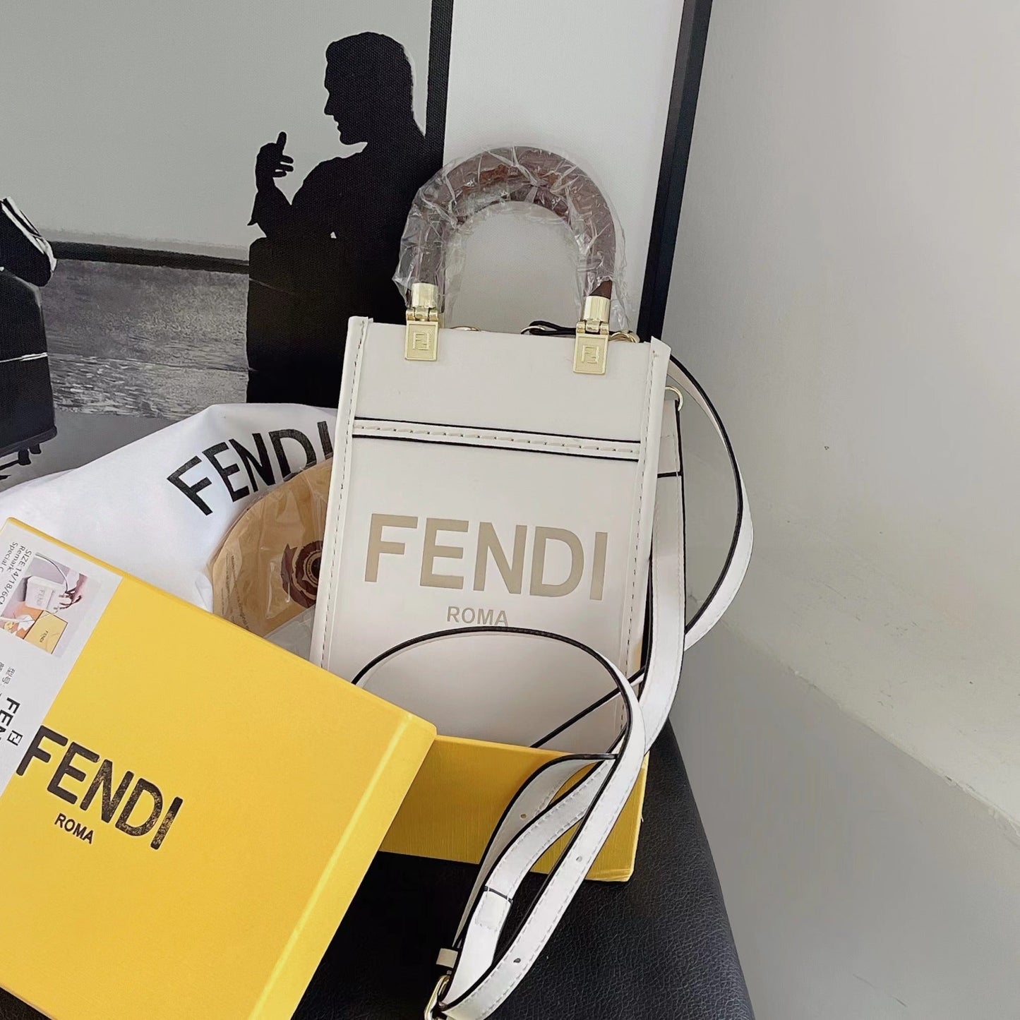 經典斜挎手提包