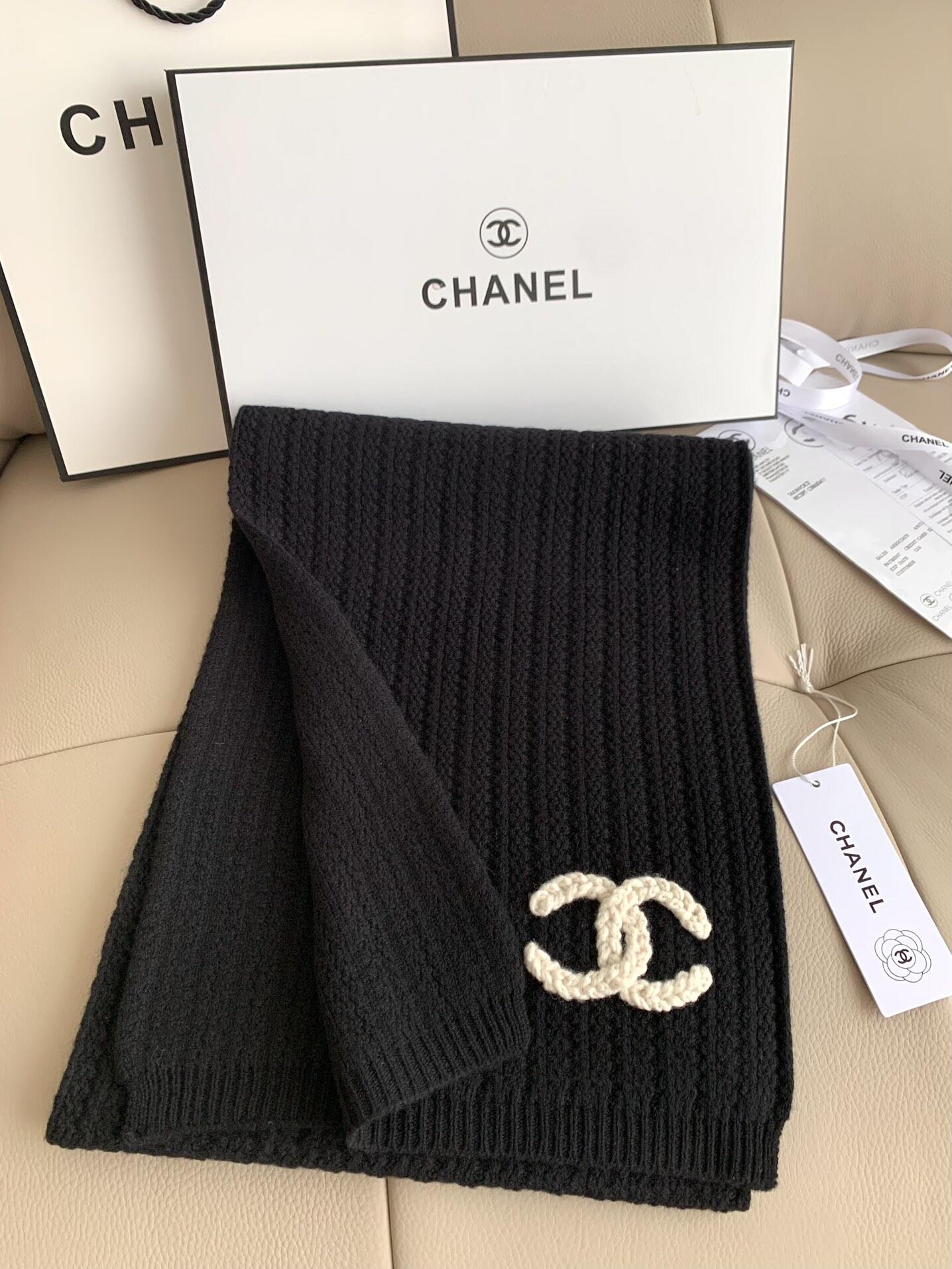 Black pit-pattern knitted scarf, three-dimensional double-standard thermal shawl