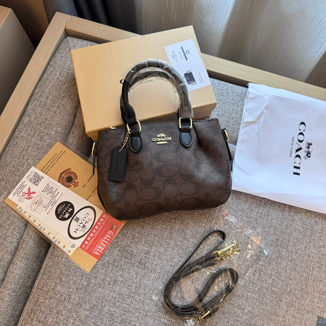 精雕細琢：奢華觸感的皮革手提包