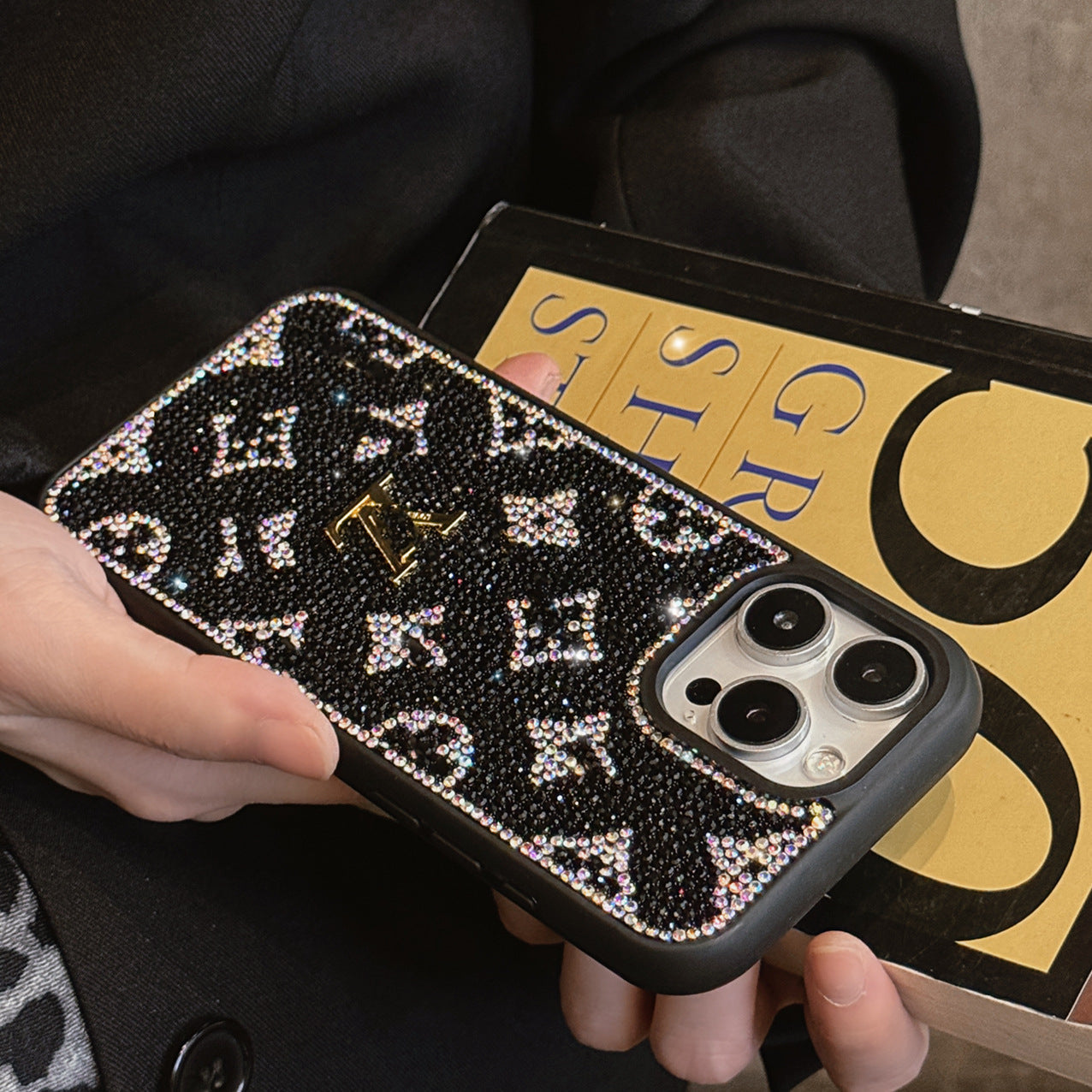 럭셔리 글리터 홀로그램 Y - S - L에서 영감을 받은 iPhone 케이스 - 다이아몬드 샤인 에디션