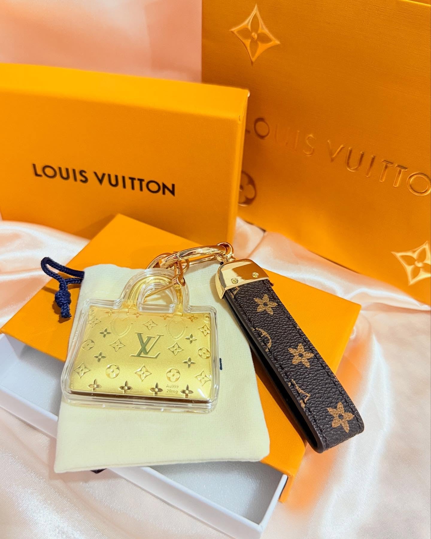 Porta-chaves Mini Bolsa Dourada