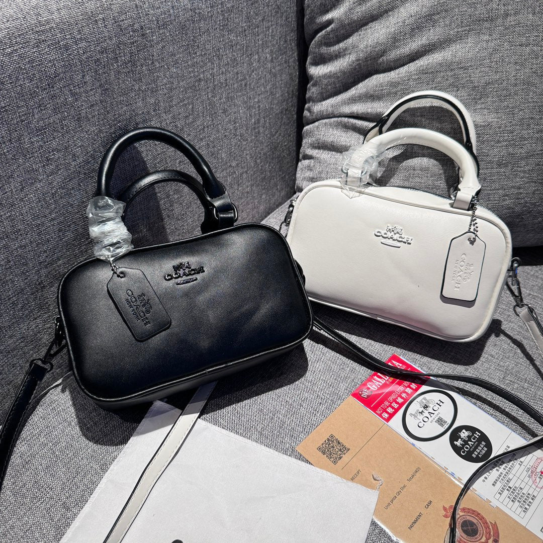 優雅皮革手袋：輕奢氣息