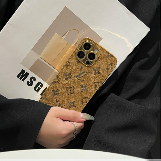 전기 도금된 골드 엣지의 Lou 클래식 모노그램 iPhone 케이스