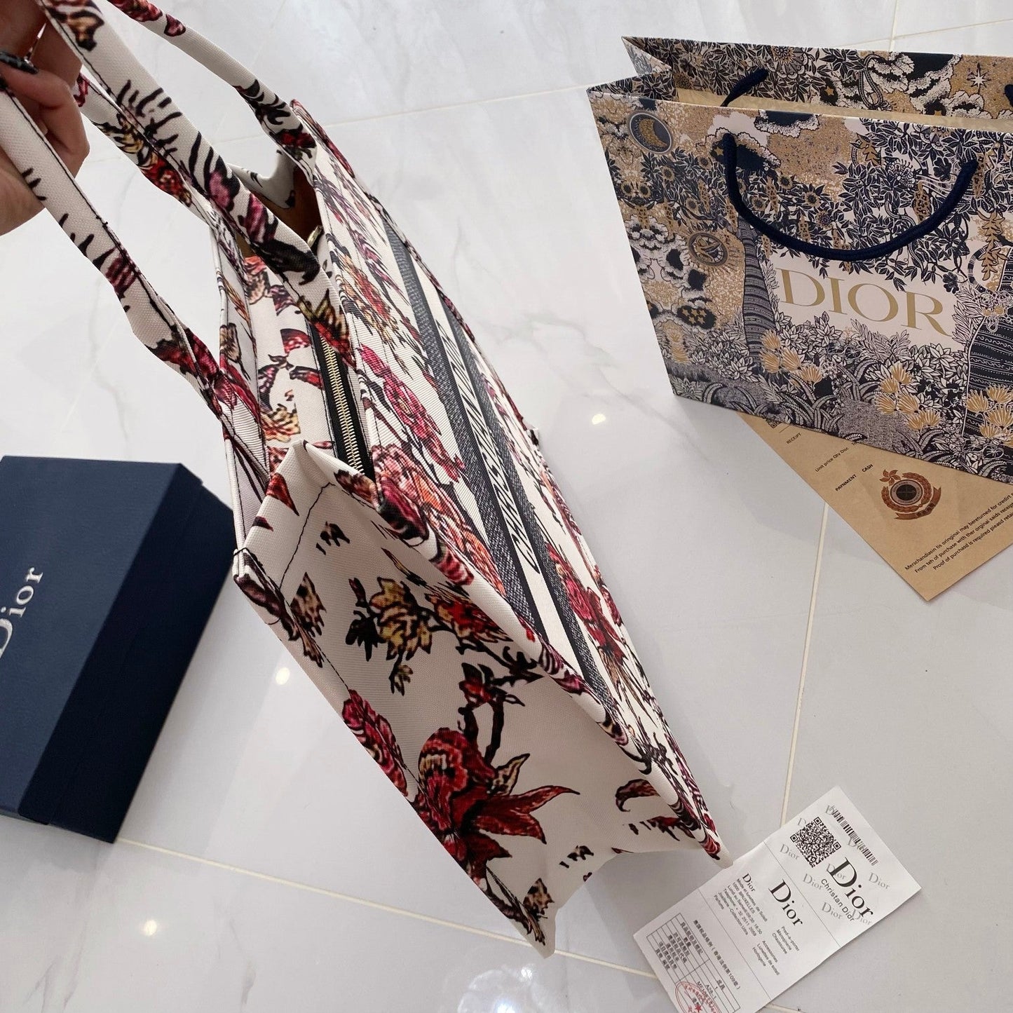 時尚 & 精緻：輕奢皮革手提包