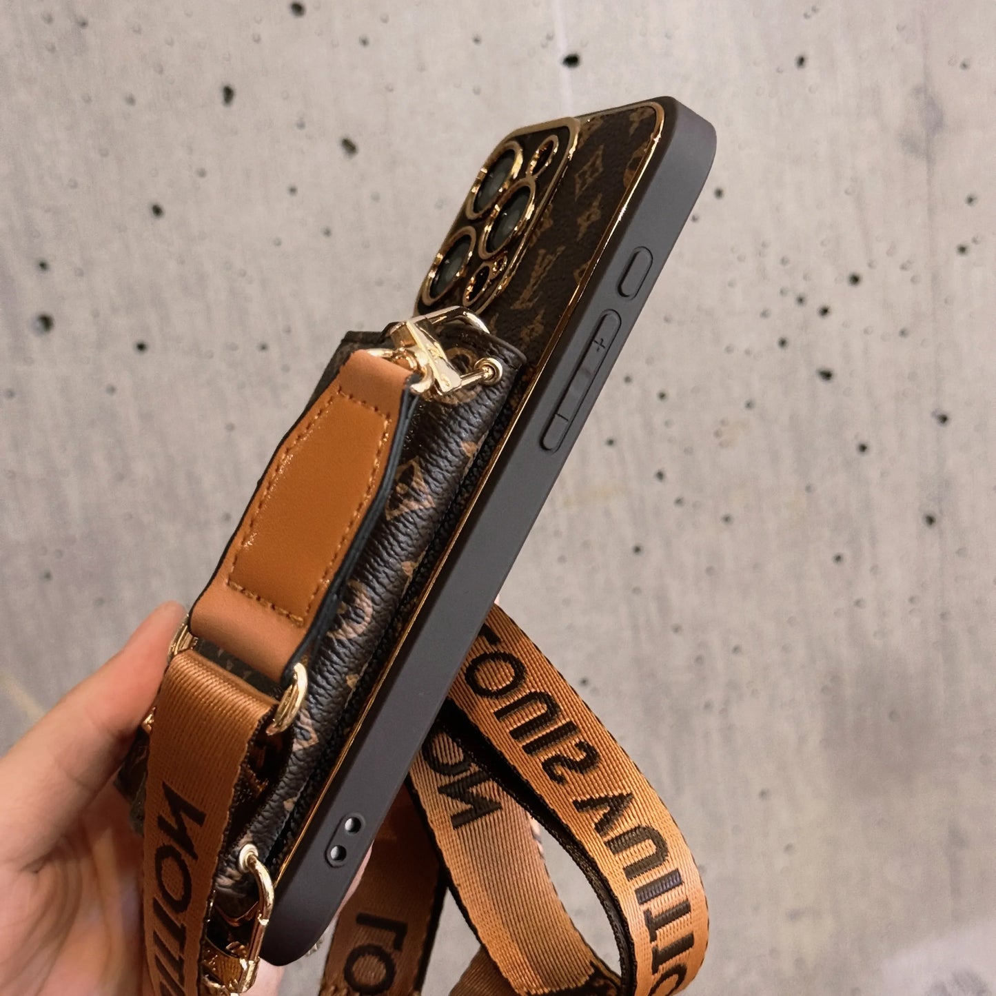 Geavanceerd leren iPhone-hoesje met portemonnee en riem Bruin