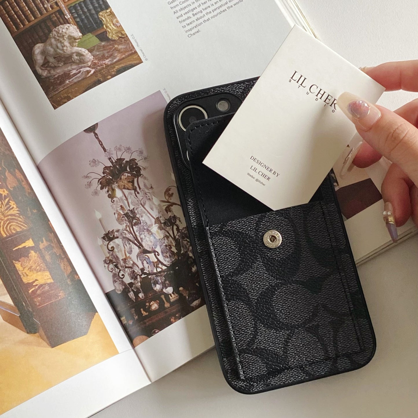 지갑이 달린 Coach iPhone 케이스 블랙-HP240513