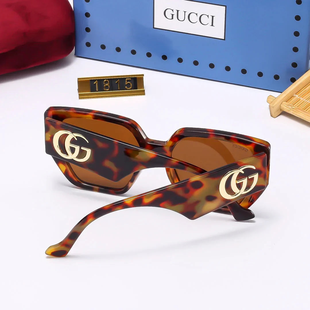 SZÖVEGKERETES NAPSZEMÜVEG 1815