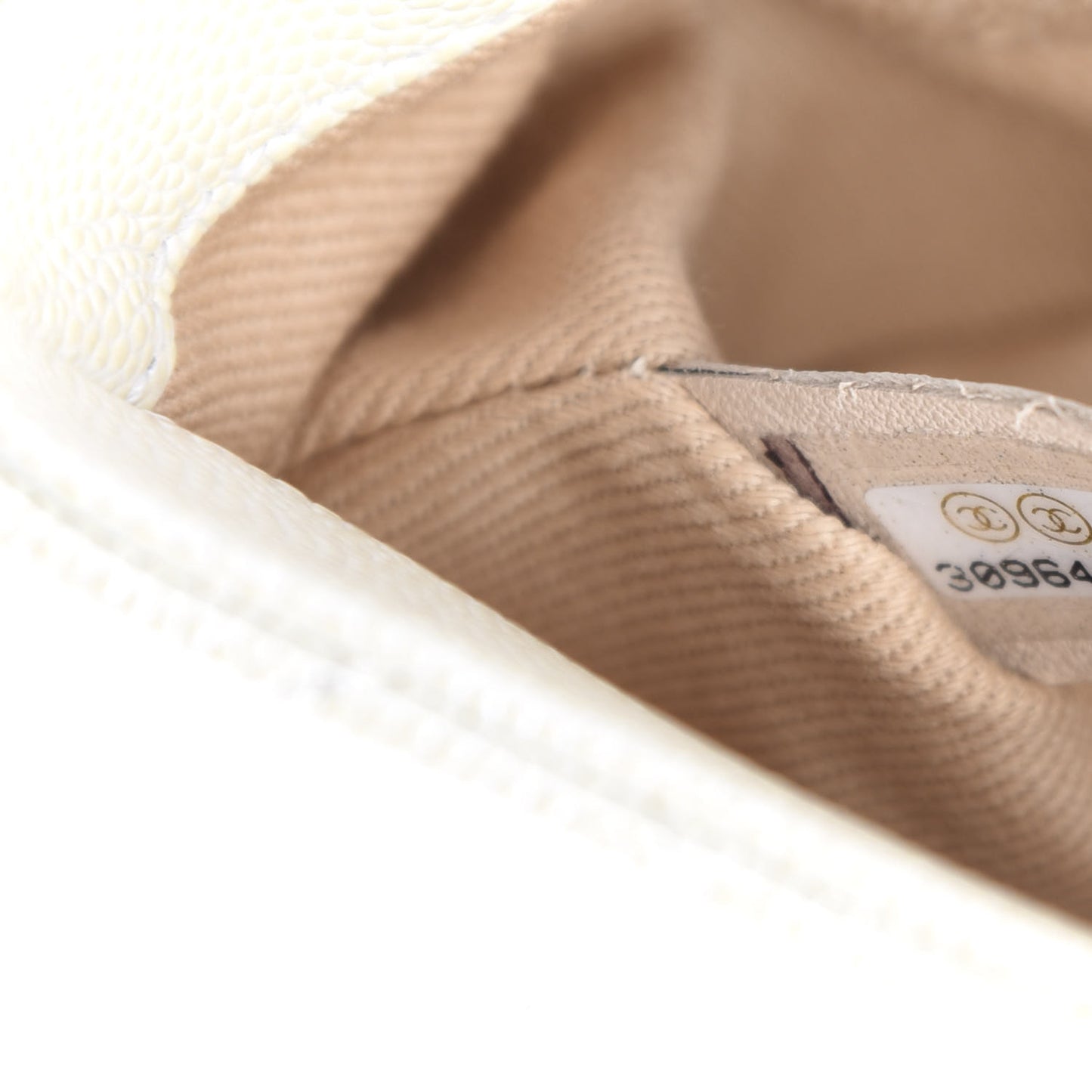 優雅虹彩魚子醬絎縫迷你可可手柄翻蓋白色