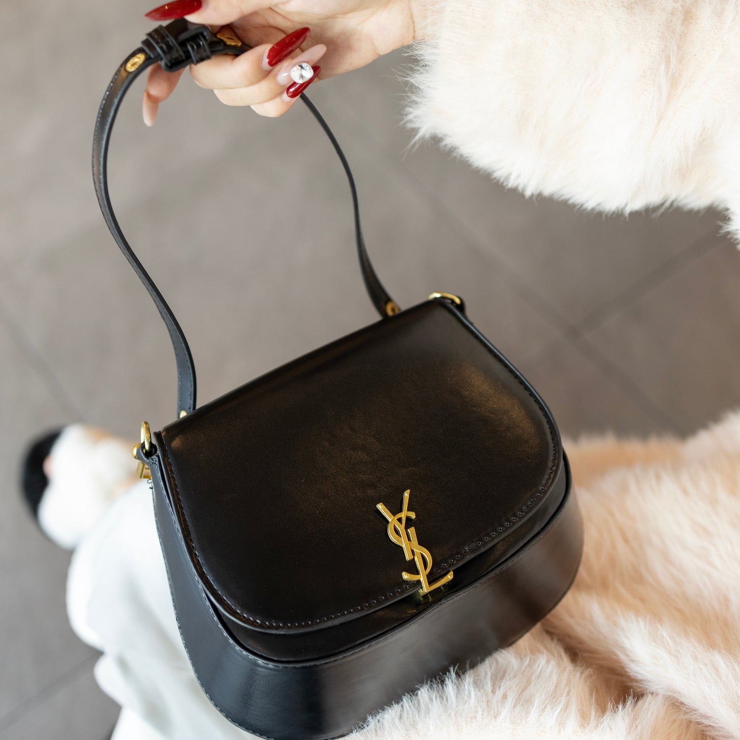 حقيبة سلسلة Luxe Noir & Gilt قابلة للتعديل