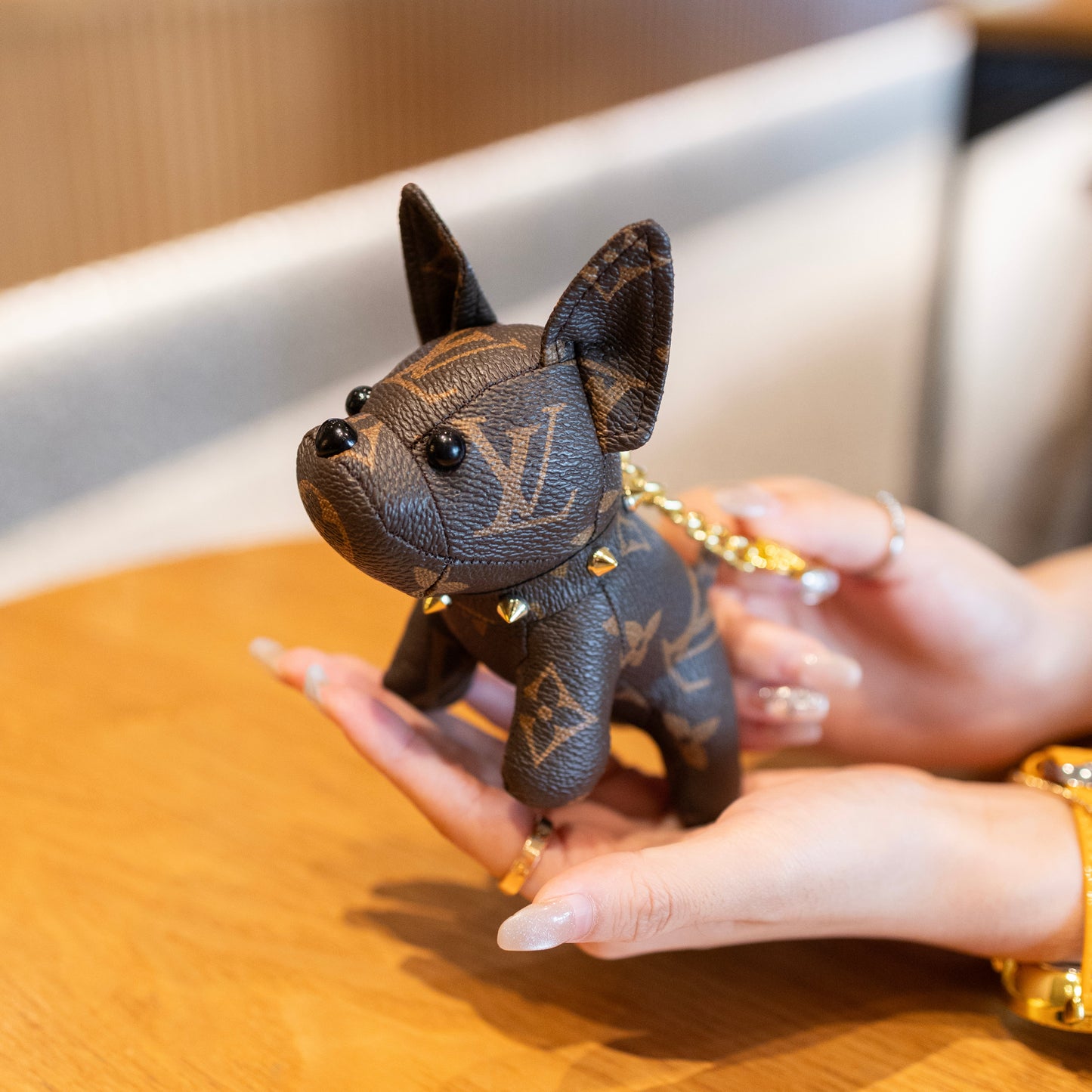 Μπρελόκ πολυτελείας για κουτάβι