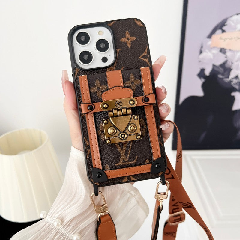 Lou Brown Crossbody Chain iPhone-hoesje