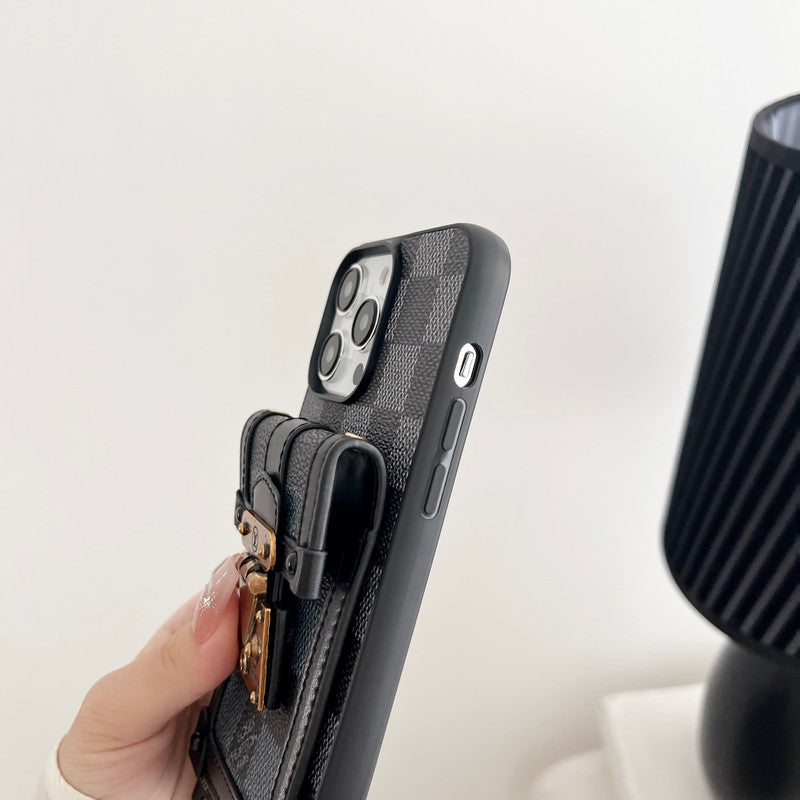 Lou Black & Funda para iPhone con cadena cruzada blanca