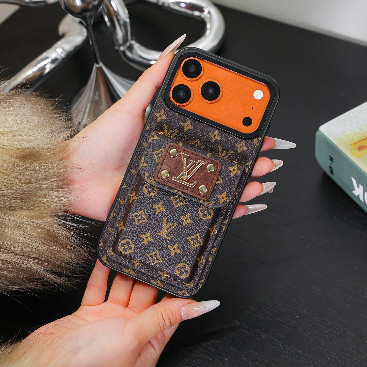 New Classic Luxury Card Holder Phone Case  10