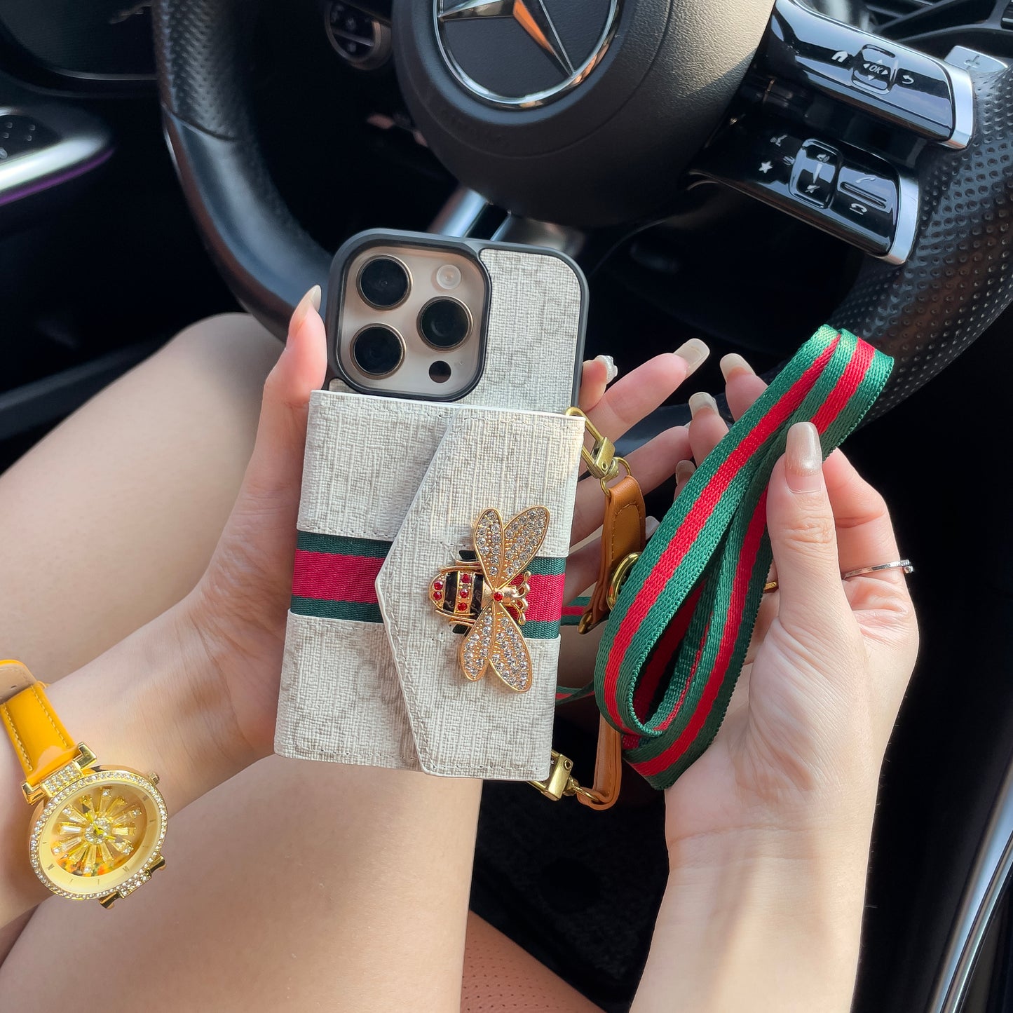 GG Advanced Crossbody iPhone -kotelo korttitaskulla & Olkahihna