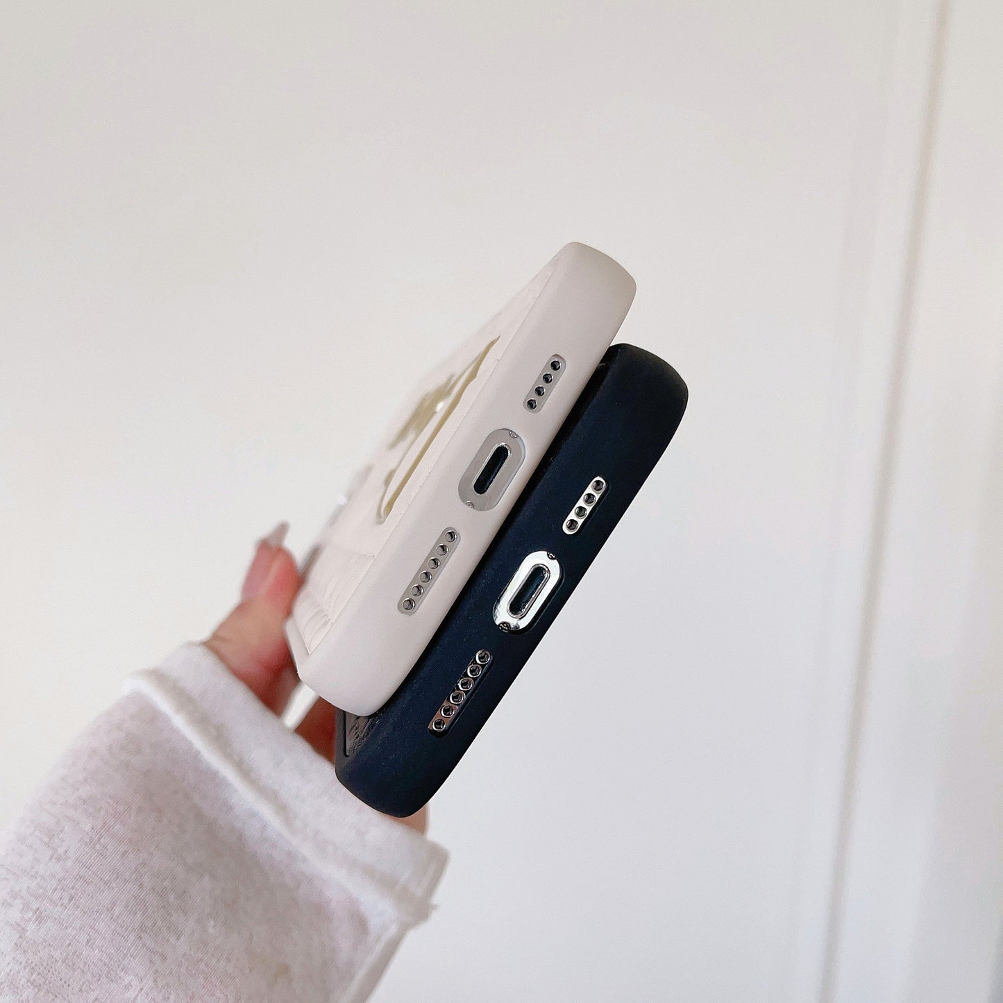 CD Gold Logo nahkainen iPhone-kotelo