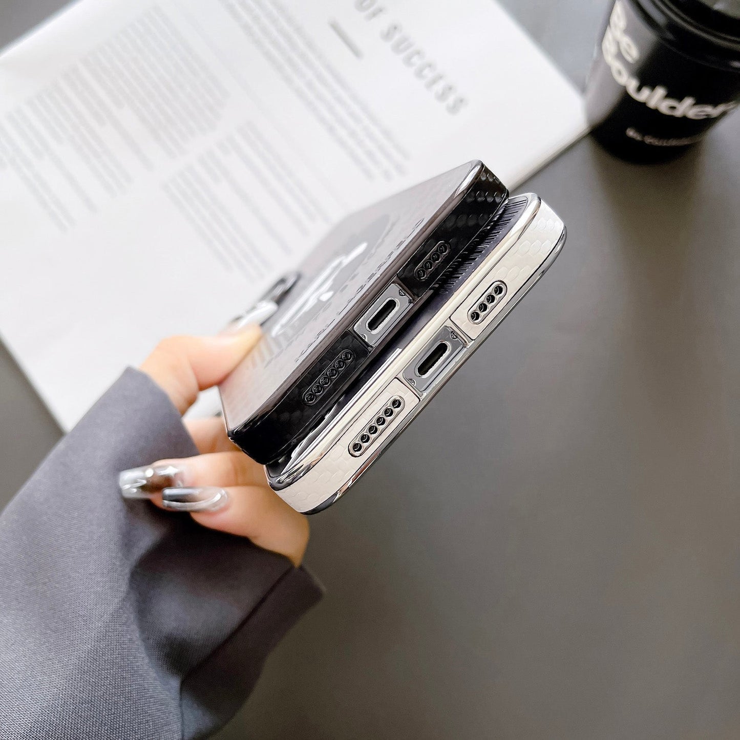 كارل حافظة ايفون A37 A38