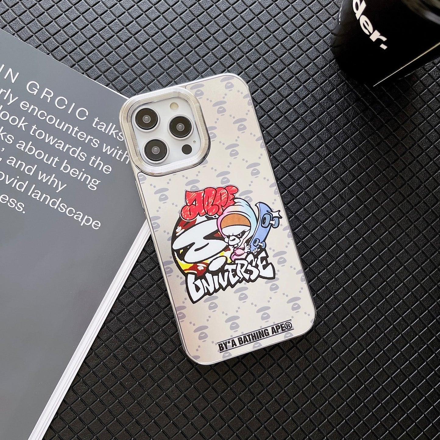 AAPE Ape iPhone kotelo A25 A26