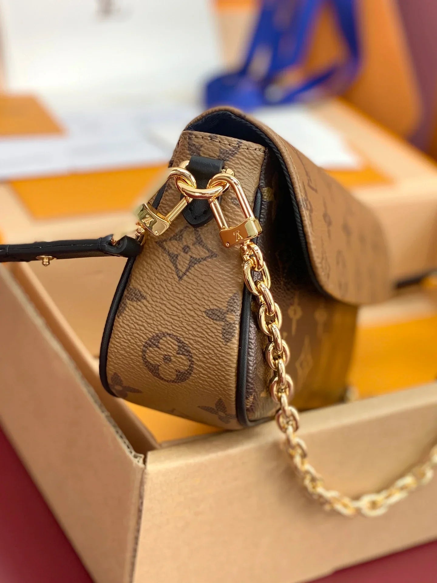 奢華經典花押字單肩包