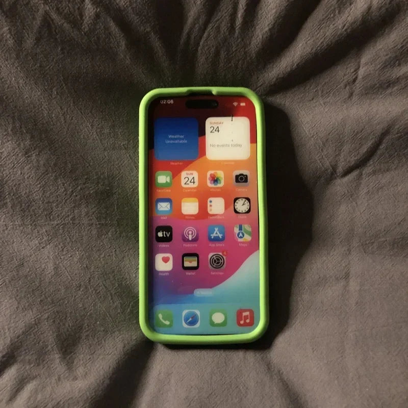 Aranyos rajzfilm Labubu Zimomo szilikon állvánnyal | Barna/rózsaszín - iPhone tok