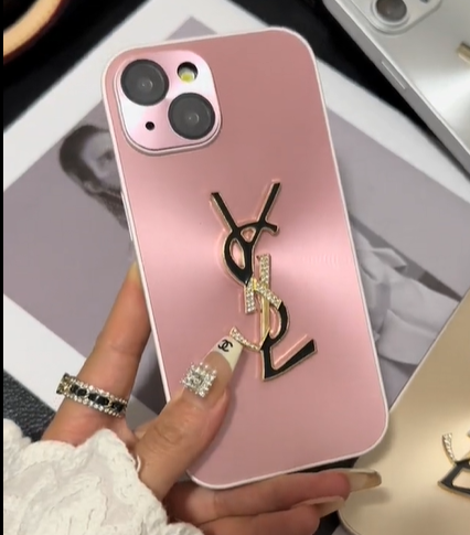 Elegáns Letter Shine x Mono iPhone tok