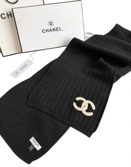 Black pit-pattern knitted scarf, three-dimensional double-standard thermal shawl